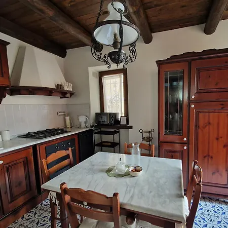 Casa Rossa Panoramic In Old Town