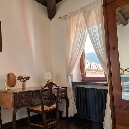 Casa Rossa Panoramic In Old Town * ماراتييا